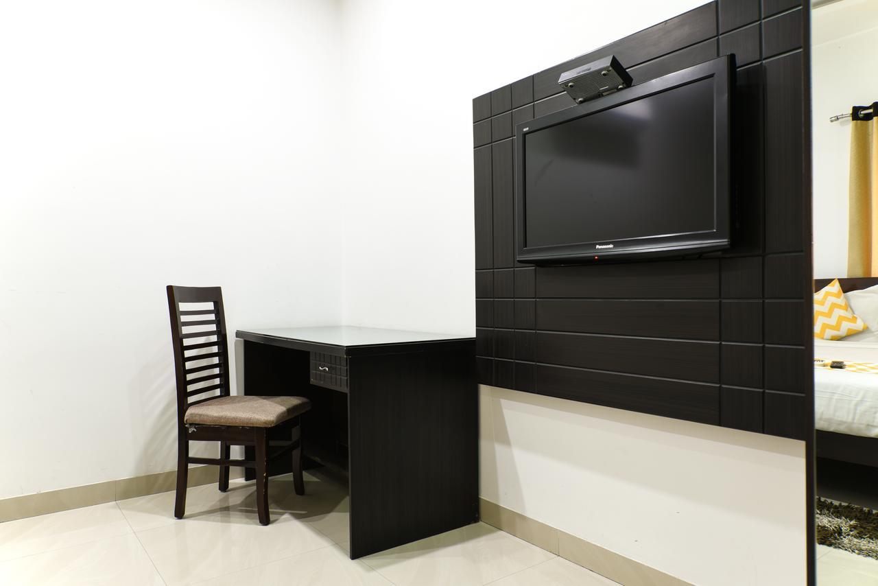 Fabhotel Hill View Jubilee Hills Hyderabad Exterior foto